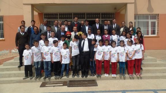 Alanboğaz Ortaokulu 4006 Tübitak Bilim Fuarı Düzenledi