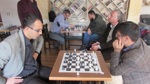 24 Kasım Öğretmenler Günü Satranç Turnuvası Yapıldı.